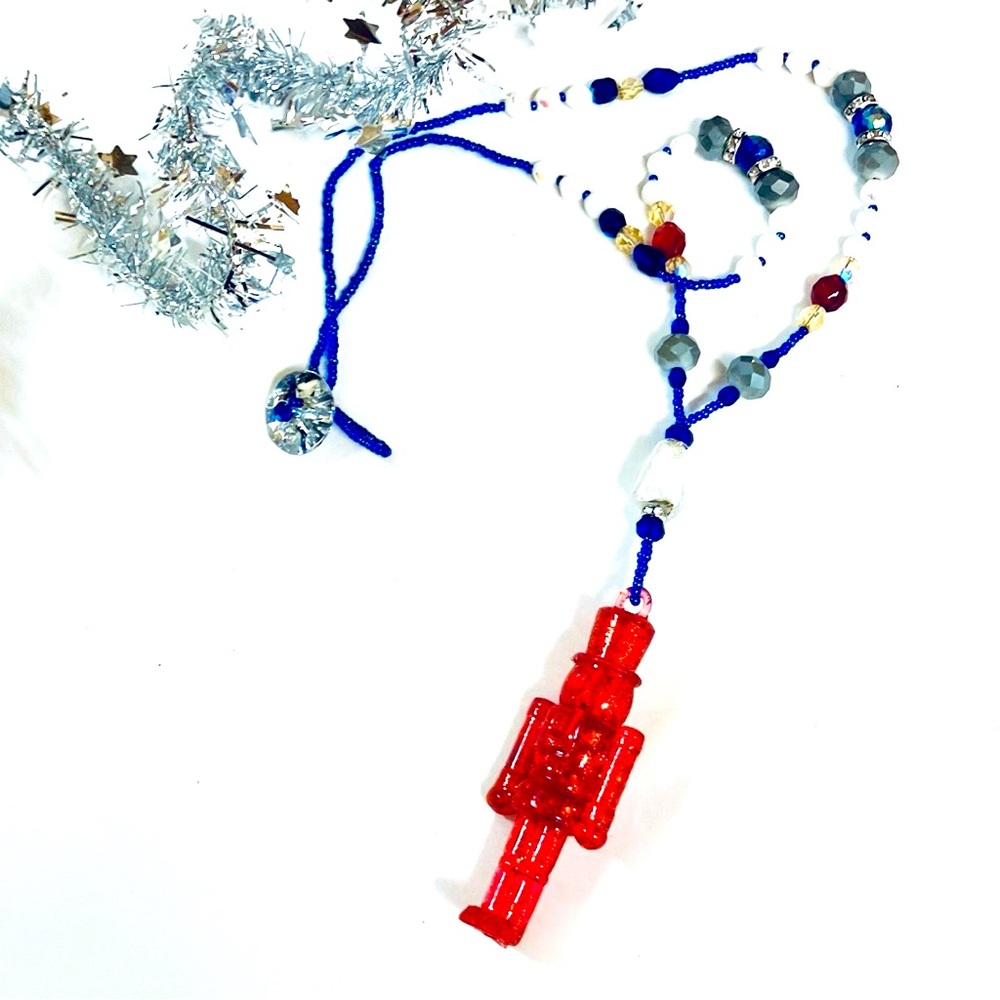 Sparkling Soldier Necklace Red